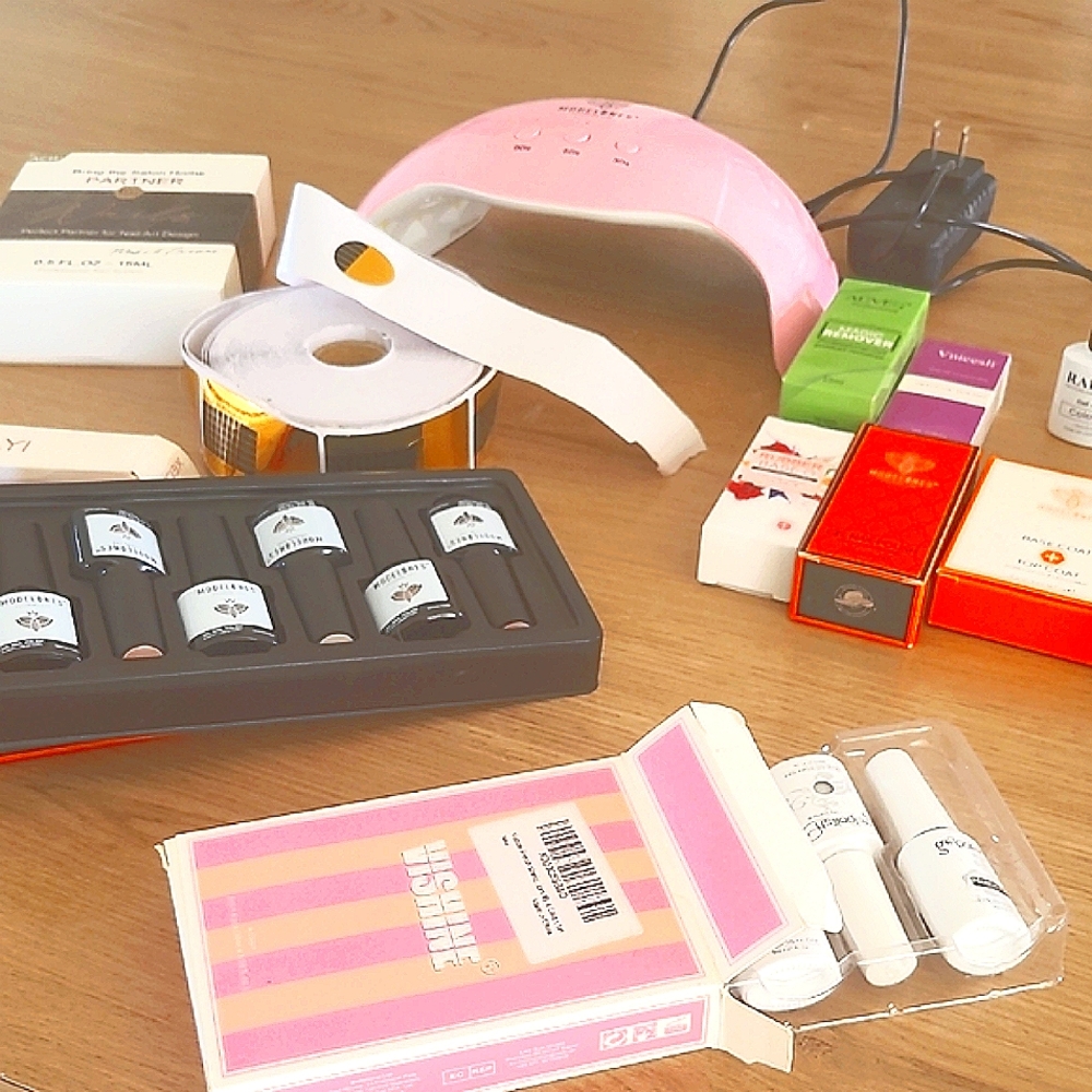 Nail Gel Polish Set with UV Lamp